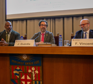 Dean Jelani Cobb, Rector of the University of Barcelona Joan Guárdia and BCNY Director Frederic Vincent, celebrate the 25th anniversary of the BCNY Master's in Journalism — a collaboration between CJS and the University of Barcelona. A three person panel.