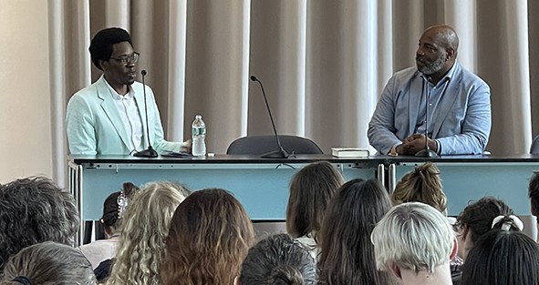 oluse Olorunnipa, co-author of the Pulitzer Prize-winning book, His Name is George Floyd, discussing the writing process with the Journalism School's Dean and New Yorker writer, Jelani Cobb.