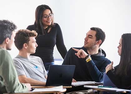 journalists involved in a discussion