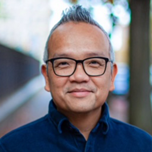 Duy Linh Tu Headshot of Duy Linh Tu