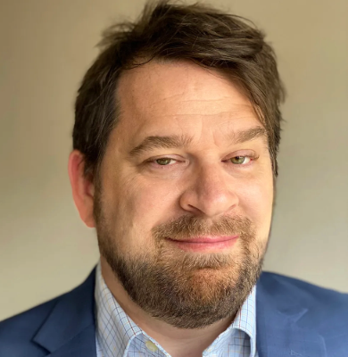 Headshot of Aaron Nelsen
