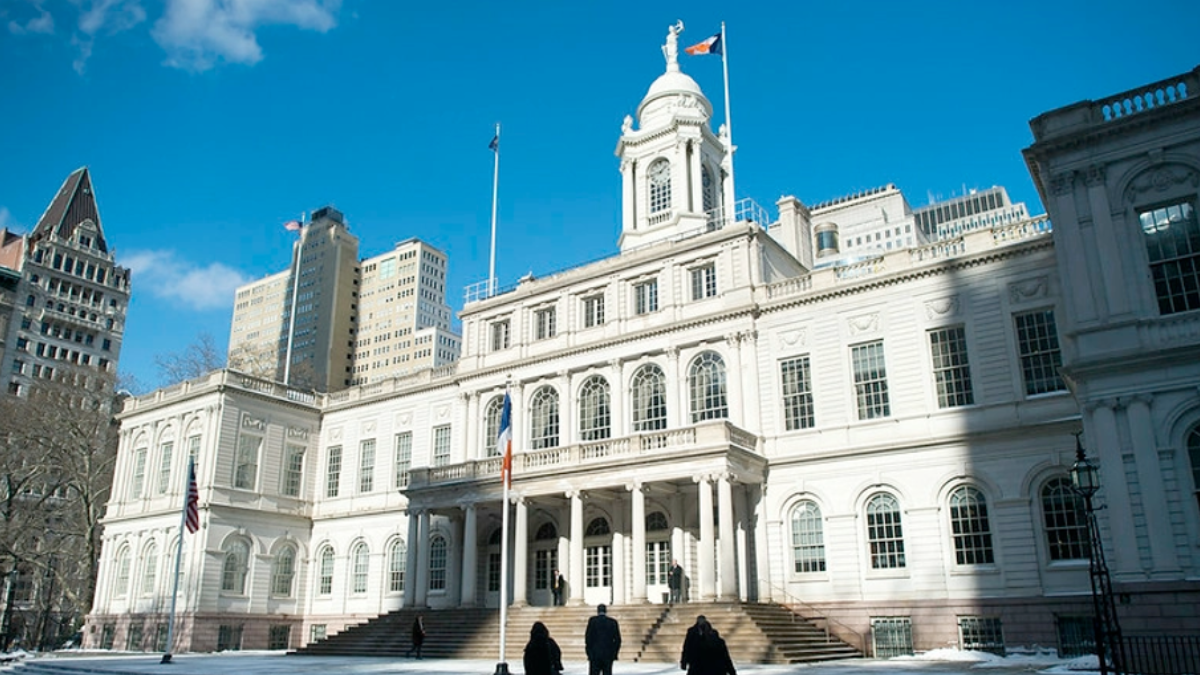 A photo of the New York City Hall building. 