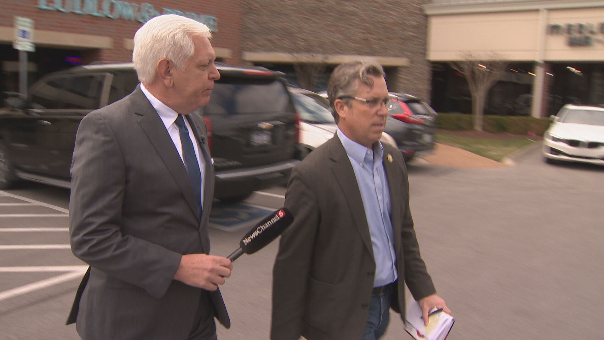 Williams attempts to interview Congressman Andy Ogles in 2023 about what happened to money from a GoFundMe drive that was supposed to create a children’s burial garden. (photo: Bryan Staples/WTVF) Williams attempts to interview Congressman Andy Ogles in 2023 about what happened to money from a GoFundMe drive that was supposed to create a children’s burial garden. (photo: Bryan Staples/WTVF)