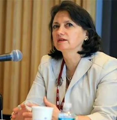 Leslie Wayne