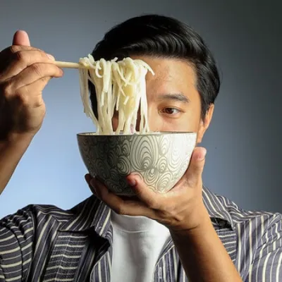 Headshot of Bao Ong, '10 M.A. Arts & Culture.