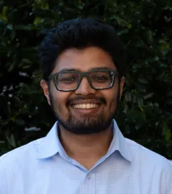 Headshot of Deep Vakil, ‘25 M.S. Stabile.