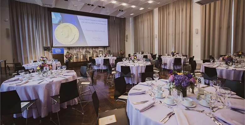 Dinner Reception: round tables