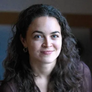 Headshot of Anna Oakes, '25 M.S.