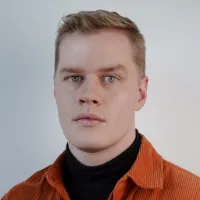 Headshot of Ed Siddons. 