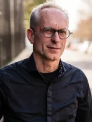 Headshot of Stefan Timmermans. Photo credit: Jeff Fitlow Photography. 