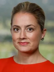 Headshot of Esmé E. Deprez. 