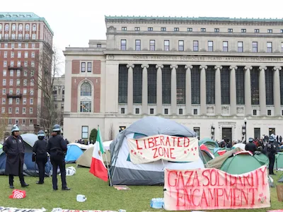 Photo of campus protests from CTXT article. 