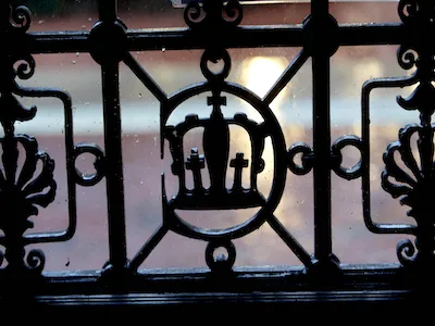 Photo of Columbia gate. 