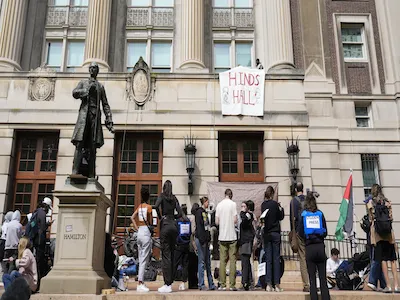 Students gather outside Hamilton Hall during protest. Photo by Marco Postigo Storel, '24 M.S.