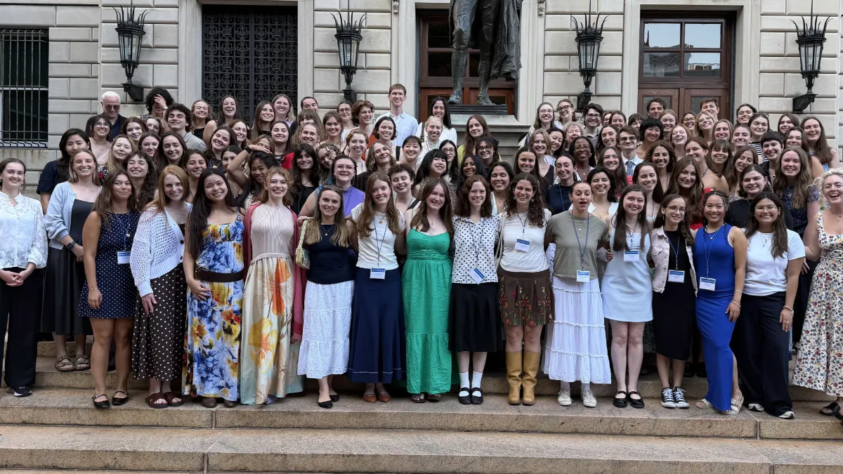 Students from the Columbia Publishing Course gather for a group photo outside Pulitzer Hall. Credit: CPC. 