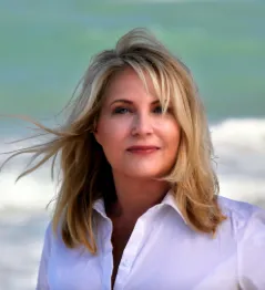 Headshot of Julie K. Brown. Credit: Eileen Soler.