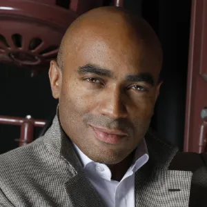 Headshot of Lee Hawkins. 